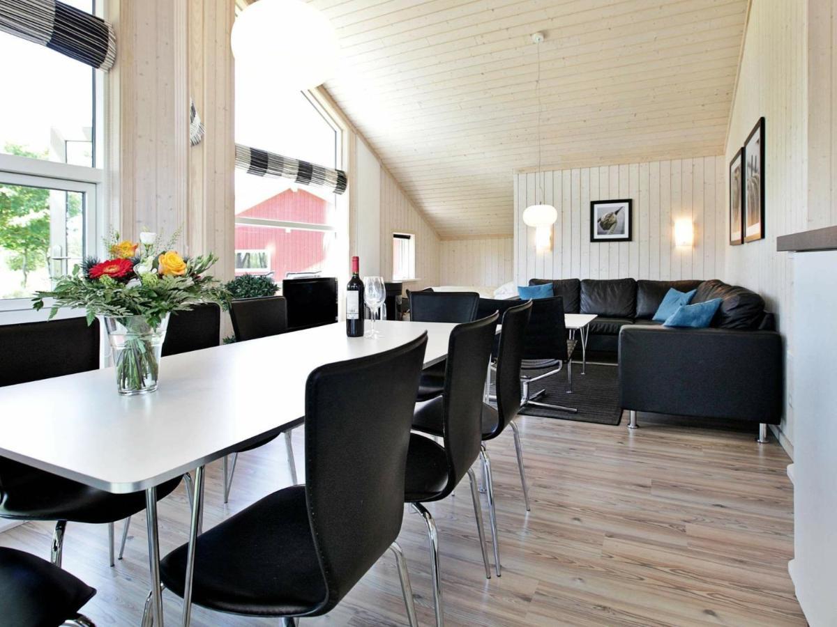 Three-Bedroom Holiday Home In Grossenbrode 1 Habitación foto